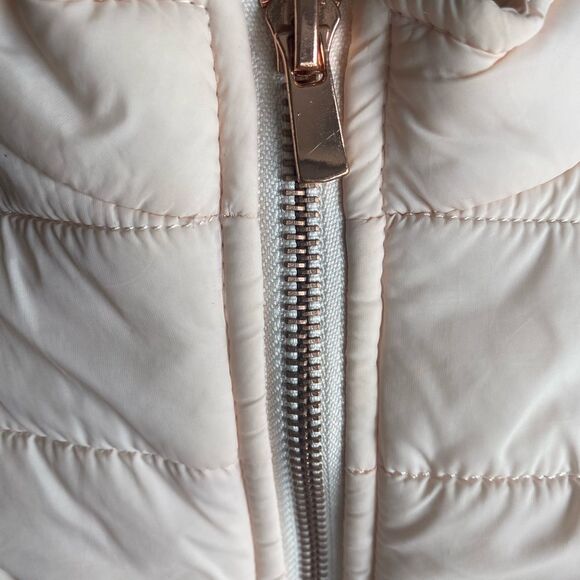 NWOT Maggie & Zoe Beautiful Girl's Puffer Jacket Size 2T - Picture 4 of 4